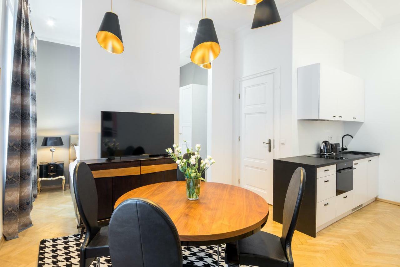 Apartments Zwierzyniecka A4You Krasków Εξωτερικό φωτογραφία
