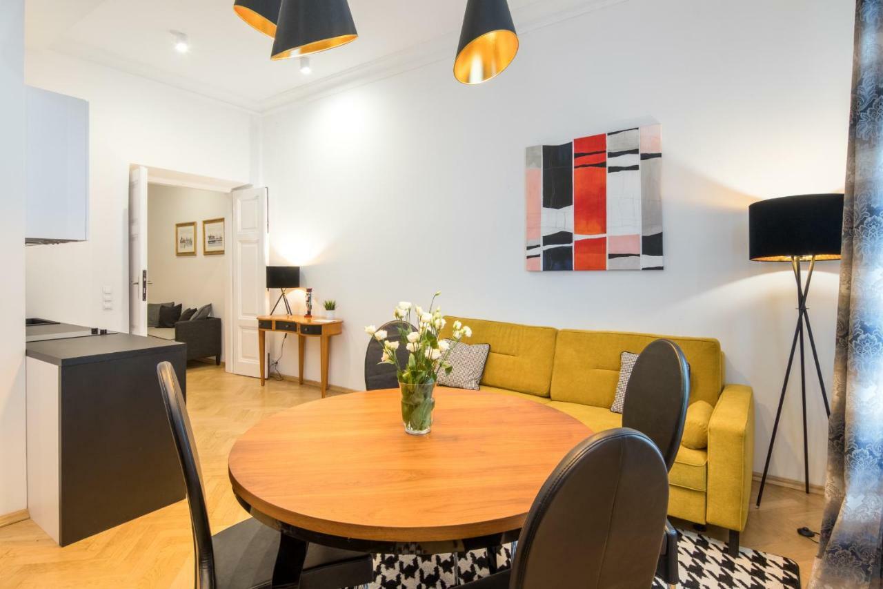 Apartments Zwierzyniecka A4You Krasków Εξωτερικό φωτογραφία